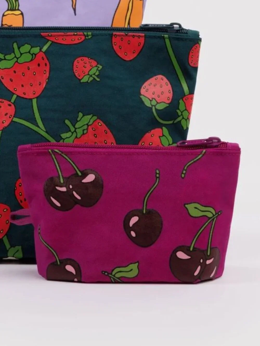 NWOT Baggu Go Pouch Small - Deep Fuchsia Cherries (Carrots & Berries)